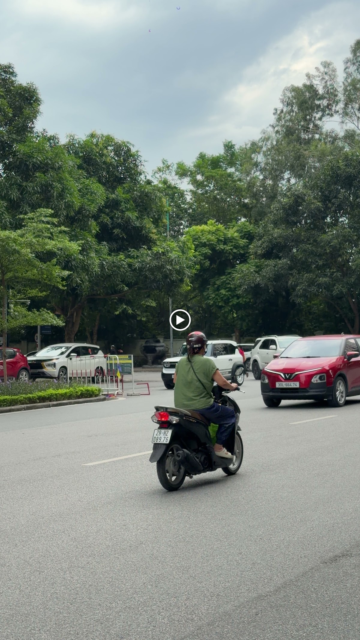 Ngoại cảnh Times City • Đường Chạy Bộ Mở Ra Bầu Trời Khoáng Đạt