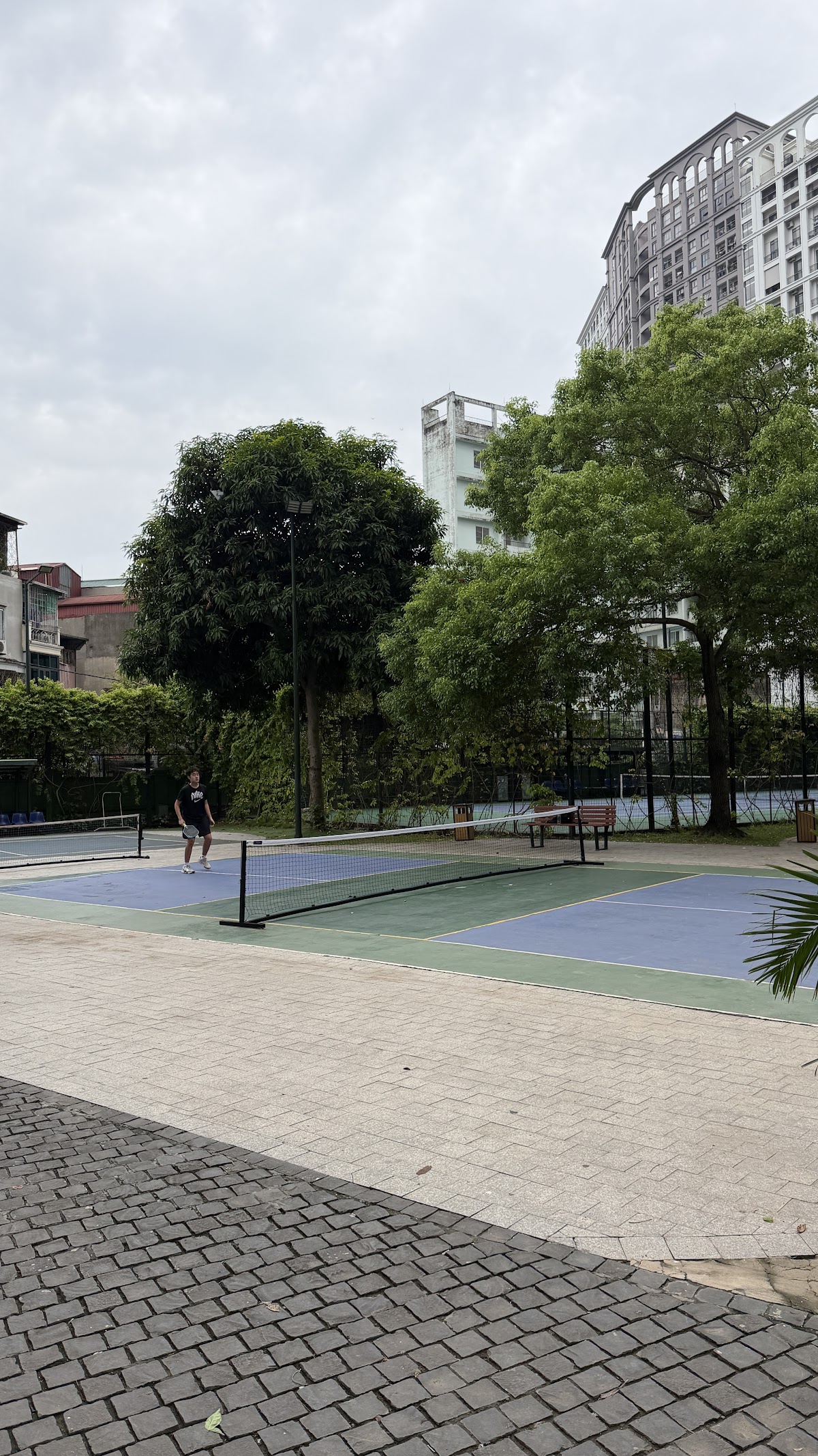 Sảnh Toà Park Hill • Cửa Kính Tự Động & Lối Ra Vào Hiện Đại