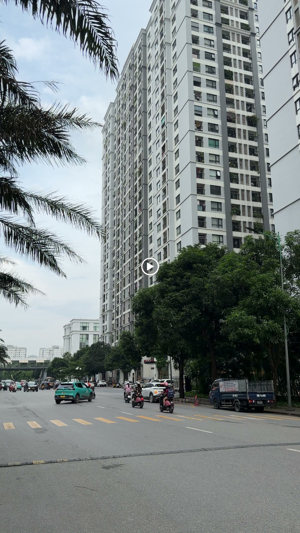 Khu Thể Thao Times City • Sân Chơi Cầu Lông & Bóng Rổ Đa Năng