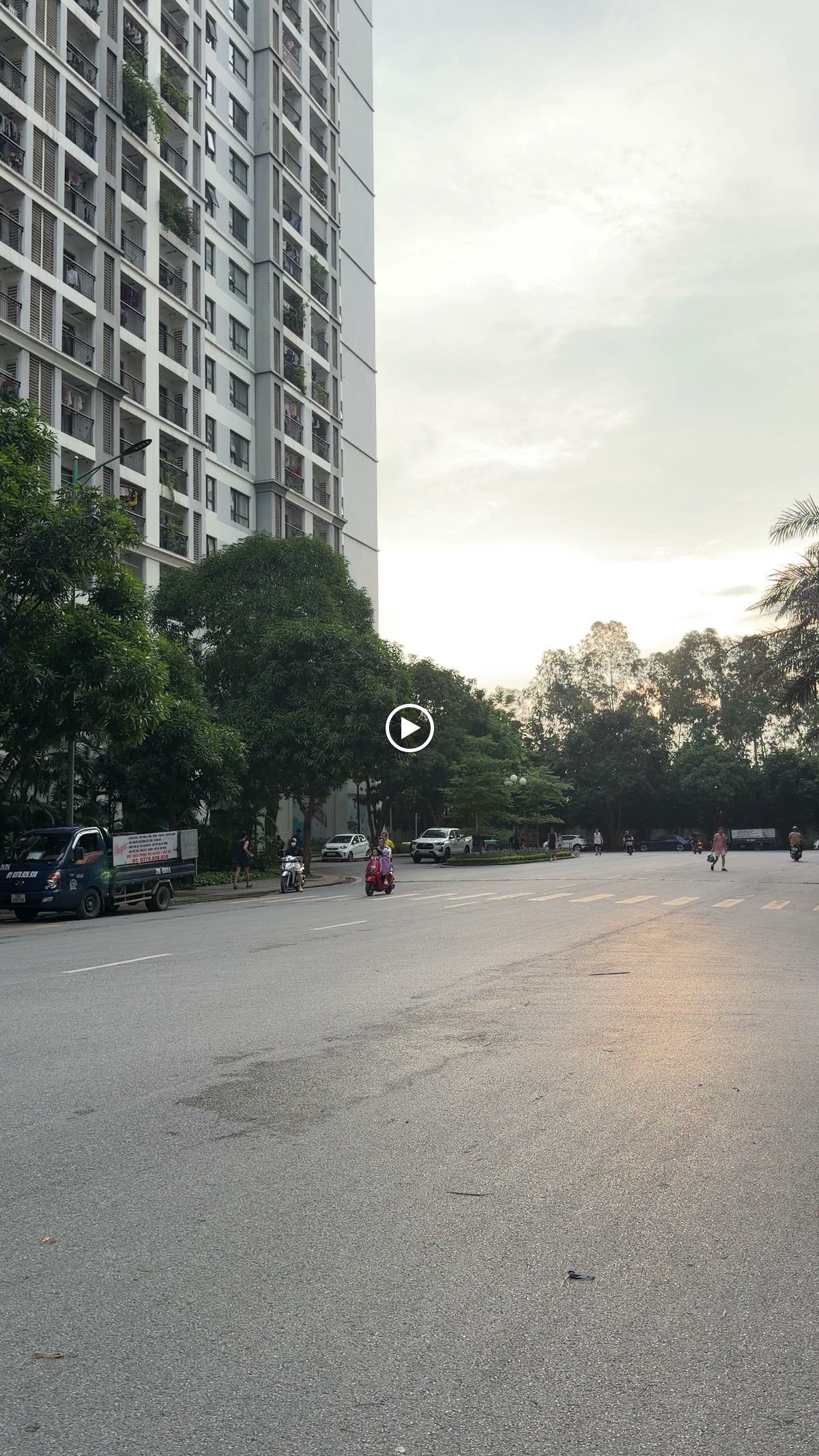 Toà Căn Hộ Park Hill • Hệ Thống Kính Low-E Hiện Đại Cách Âm